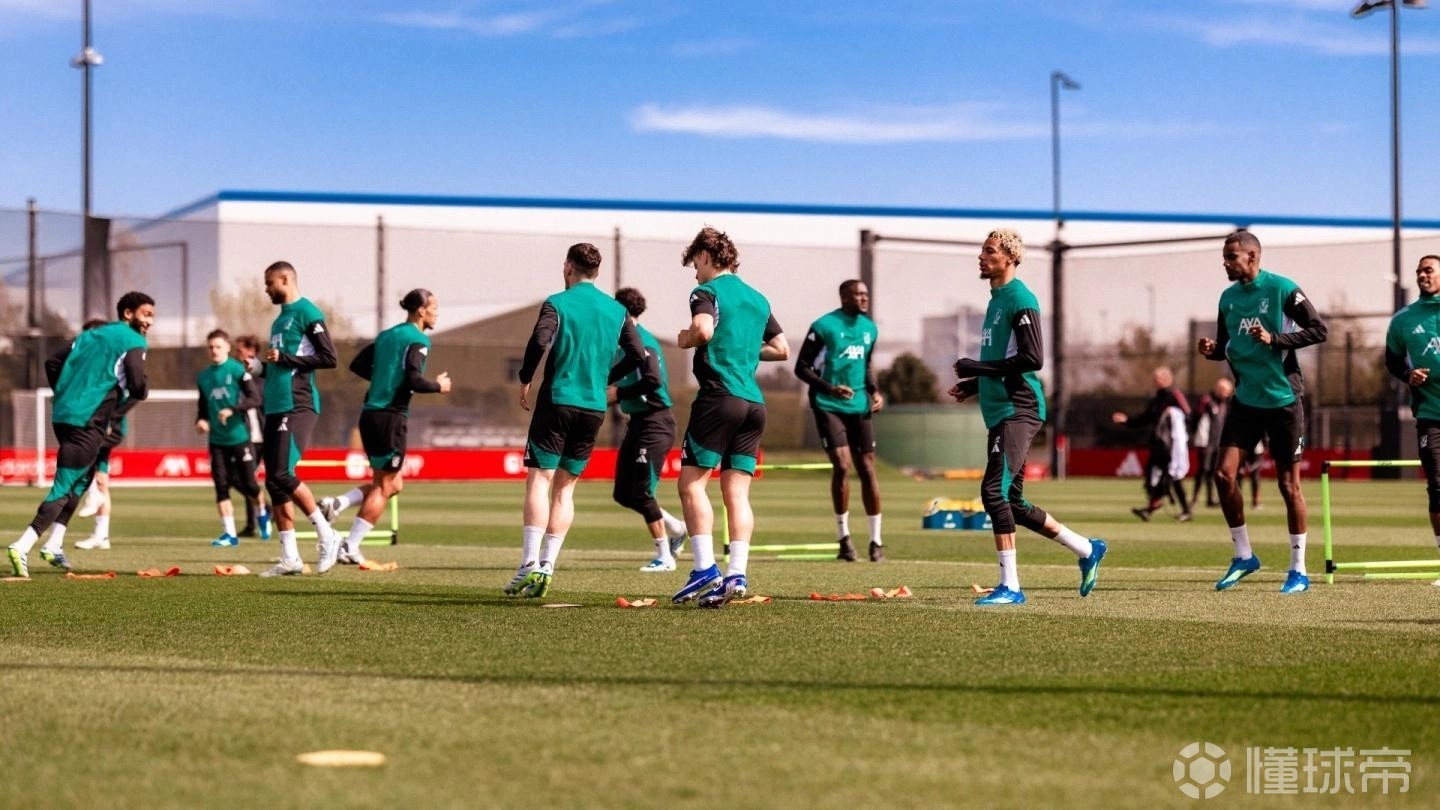 利物浦客战巴黎大名单：维尔茨、萨拉赫领衔，伊萨克回归